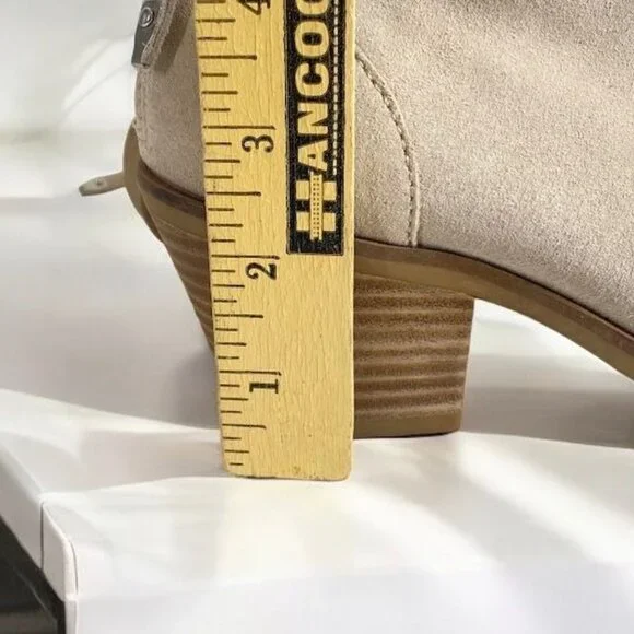 Dolce Vita Erika Suede Booties Beige Size 6 - Picture 4 of 11